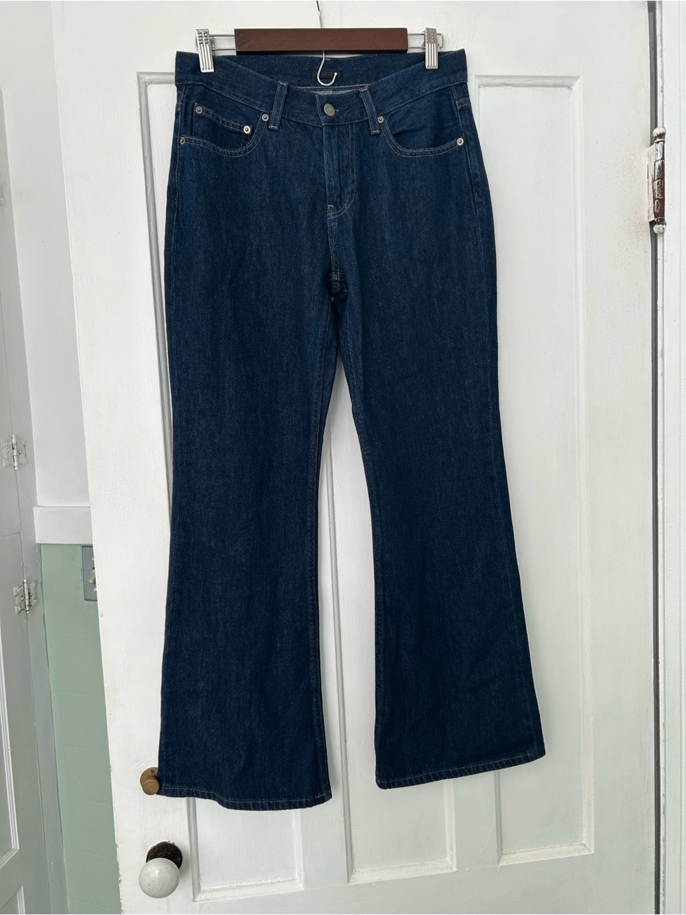 UNIQLO Dark Wash Bootcut Flare Jeans Waist 26” Size 60